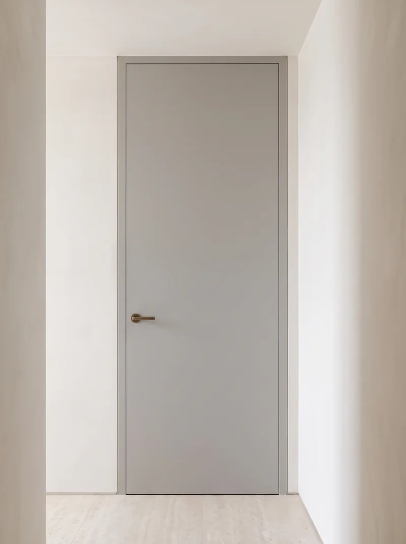 Porte intérieure moderne habillée de film Alpaga Gris Beige