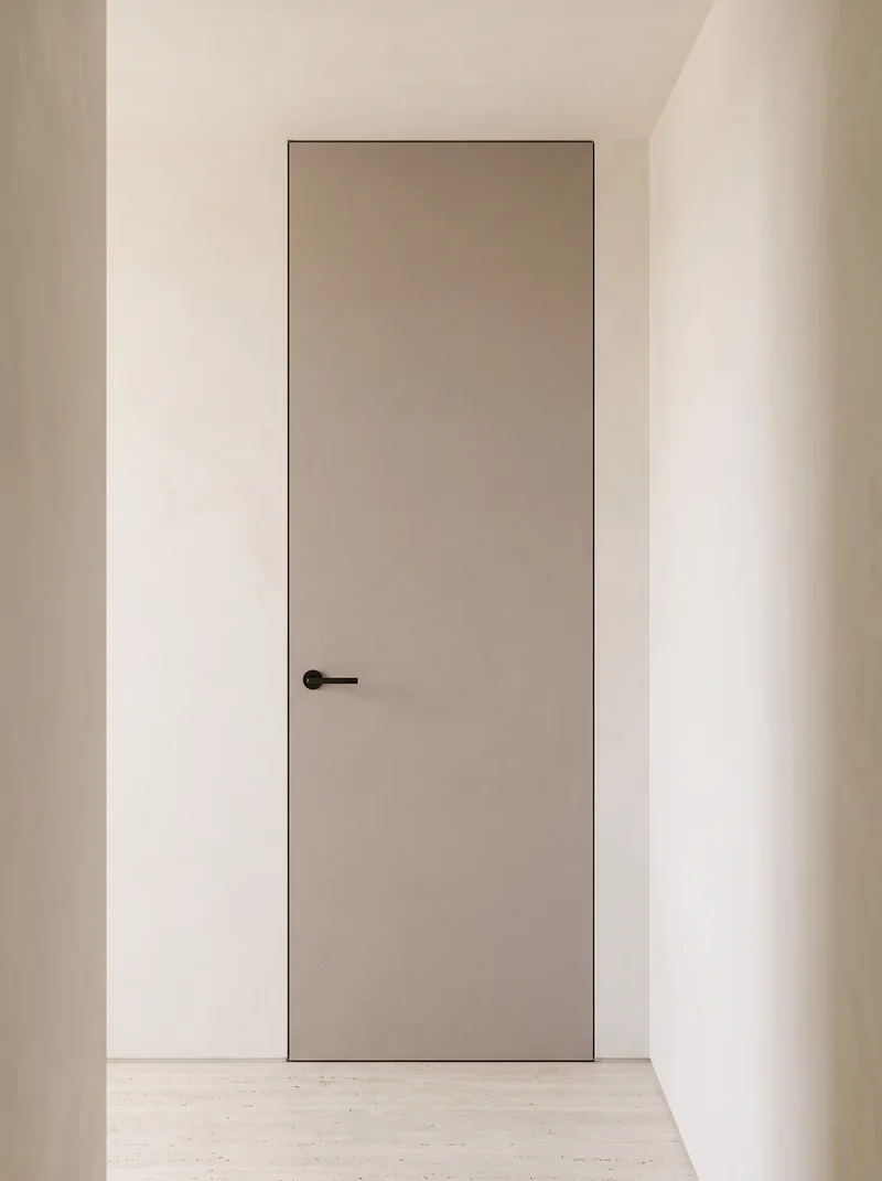 Porte intérieure moderne habillée de film Cacao